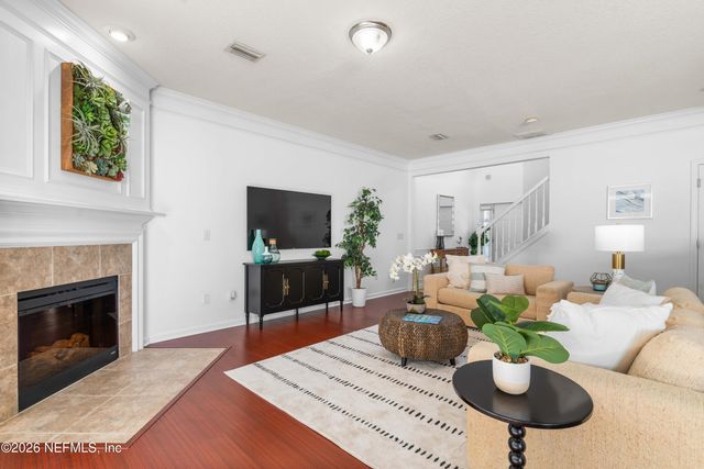 3897 LIONHEART Drive, Jacksonville, FL 32216