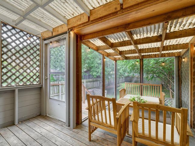 1510 2nd Street NE, Minneapolis, MN 55413