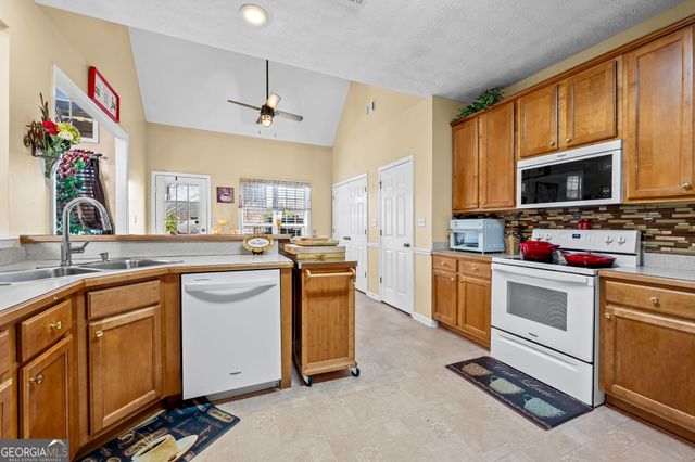 118 Rockbridge Loop, Griffin, GA 30224