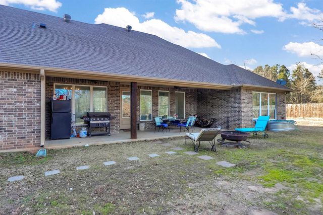 7117 CR 296 E, Kilgore, TX 75662