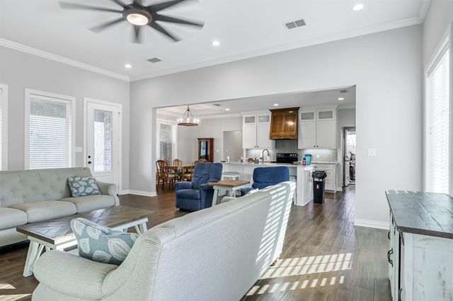 7117 CR 296 E, Kilgore, TX 75662