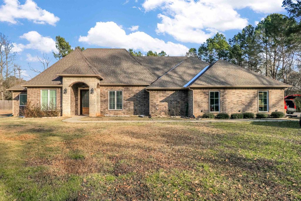 7117 CR 296 E, Kilgore, TX 75662