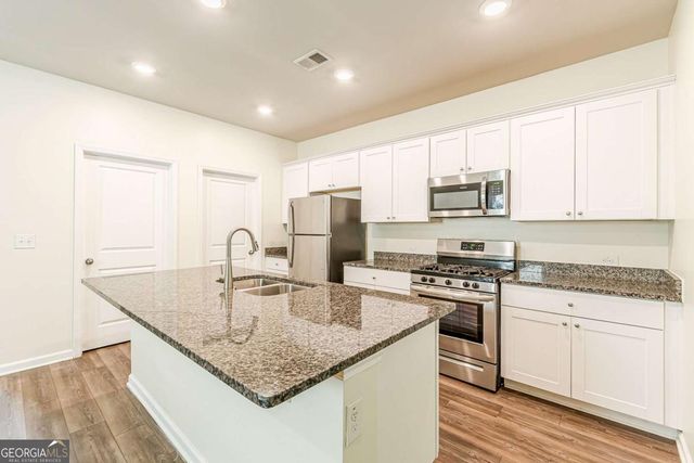 3156 Baylor Circle, Mcdonough, GA 30253