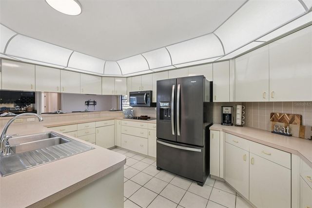 1146 WYETH DRIVE, Nokomis, FL 34275