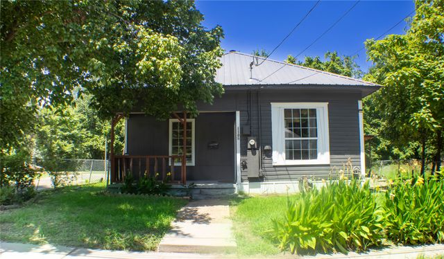 1106 6th Street SE, Paris, TX 75460