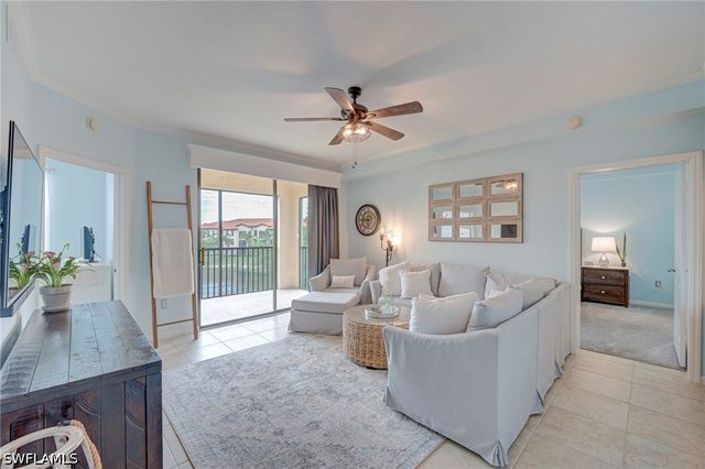 12940 Positano CIR 304, Naples, FL 34105