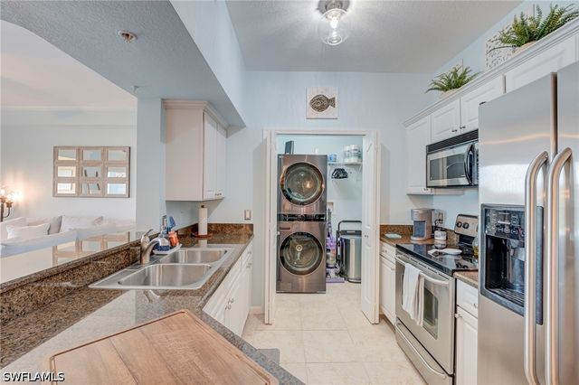 12940 Positano CIR 304, Naples, FL 34105