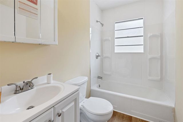 1408 13th Street, Lake Charles, LA 70601