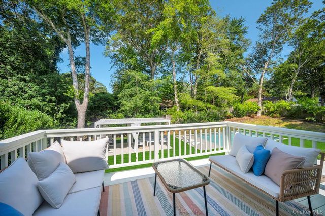9 Pine Tree Road, Southampton, NY 11968