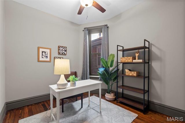 2630 Tennessee Avenue, St Louis, MO 63118