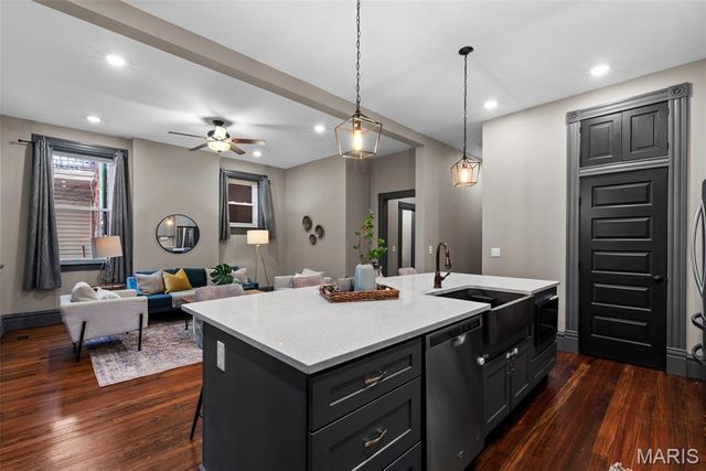 2630 Tennessee Avenue, St Louis, MO 63118