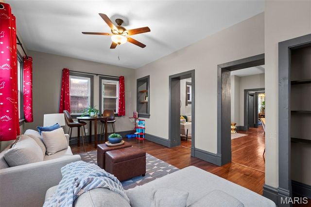 2630 Tennessee Avenue, St Louis, MO 63118