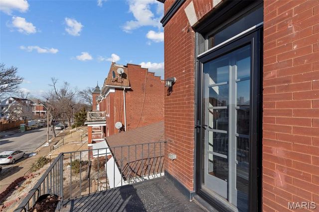 2630 Tennessee Avenue, St Louis, MO 63118