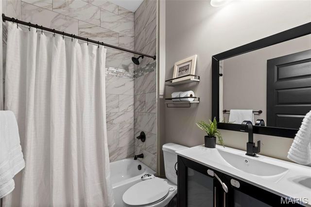 2630 Tennessee Avenue, St Louis, MO 63118