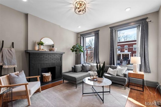 2630 Tennessee Avenue, St Louis, MO 63118