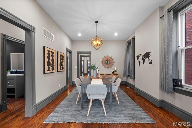 2630 Tennessee Avenue, St Louis, MO 63118