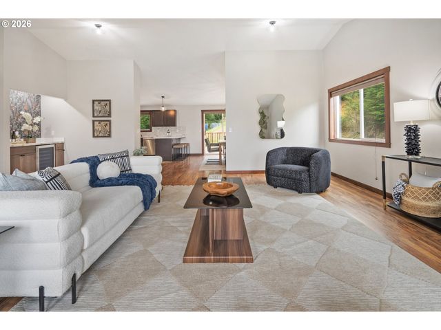 650 MARVIN Rd, Tillamook, OR 97141