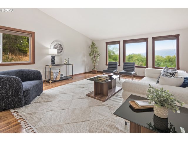 650 MARVIN Rd, Tillamook, OR 97141