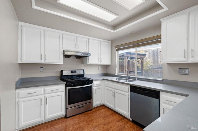 1740 Gateway Dr, Vallejo, CA 94589