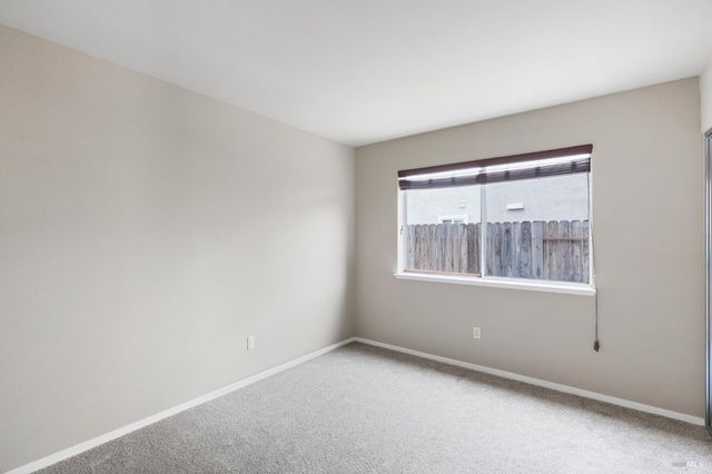 1740 Gateway Dr, Vallejo, CA 94589