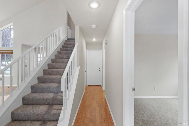 1740 Gateway Dr, Vallejo, CA 94589