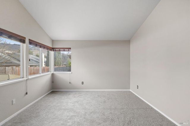 1740 Gateway Dr, Vallejo, CA 94589