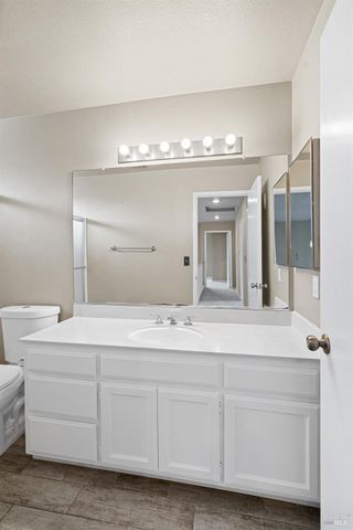 1740 Gateway Dr, Vallejo, CA 94589