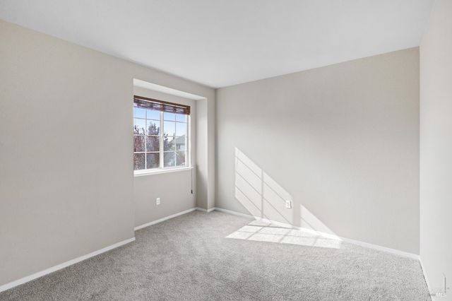 1740 Gateway Dr, Vallejo, CA 94589