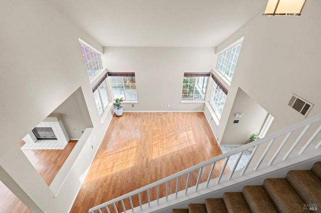 1740 Gateway Dr, Vallejo, CA 94589