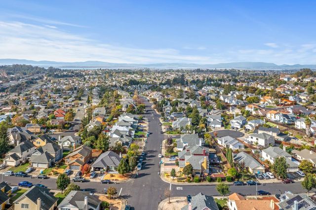 1740 Gateway Dr, Vallejo, CA 94589