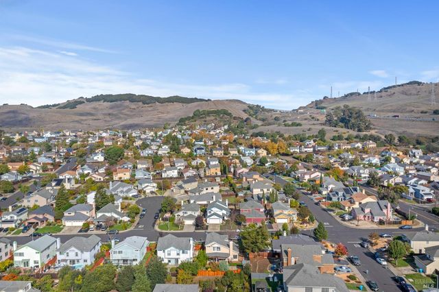 1740 Gateway Dr, Vallejo, CA 94589