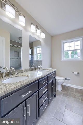 18 ROSEMONT DR, Denver, PA 17517