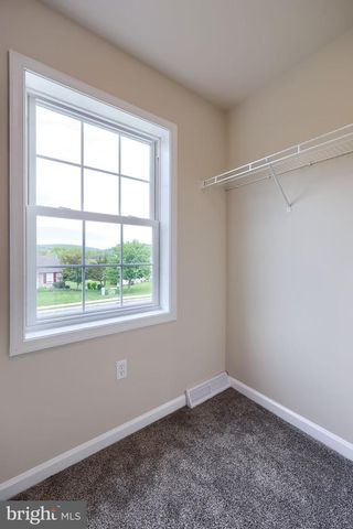 18 ROSEMONT DR, Denver, PA 17517