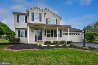 18 ROSEMONT DR, Denver, PA 17517