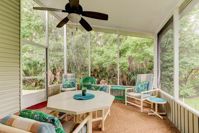 387 MARSH LANDING LOOP, Oak Hill, FL 32759