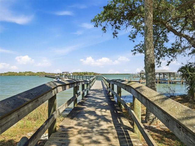 387 MARSH LANDING LOOP, Oak Hill, FL 32759