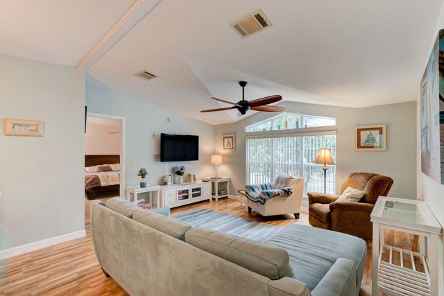 387 MARSH LANDING LOOP, Oak Hill, FL 32759