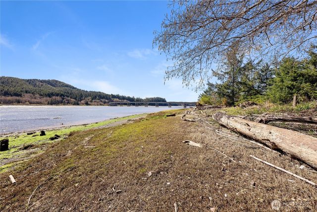 64 Mill Ranch Rd, Naselle, WA 98638