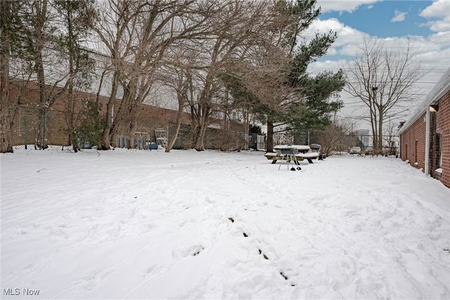 3271 Warrensville Center Road 8B, Shaker Heights, OH 44122