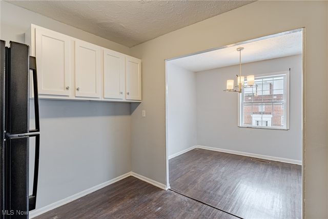 3271 Warrensville Center Road 8B, Shaker Heights, OH 44122