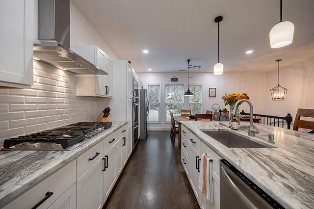 3908 Charleston Market Street, Suwanee, GA 30024