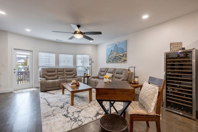 3908 Charleston Market Street, Suwanee, GA 30024