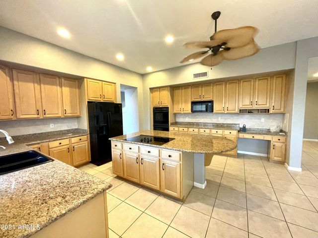 1608 W AMBERWOOD Drive, Phoenix, AZ 85045
