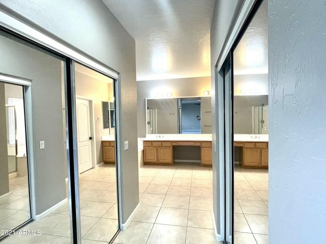 1608 W AMBERWOOD Drive, Phoenix, AZ 85045