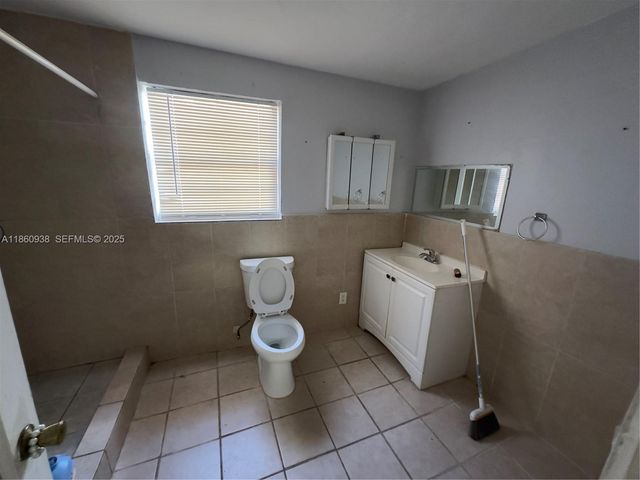 2490 NW 97th Street A, Miami, FL 33147