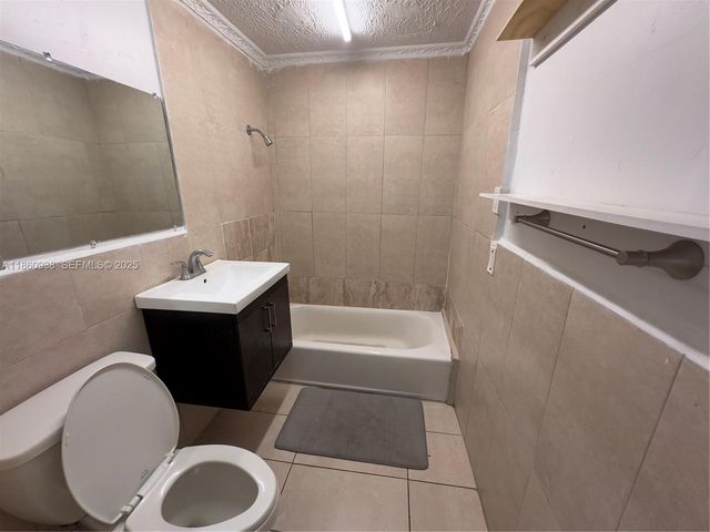 2490 NW 97th Street A, Miami, FL 33147