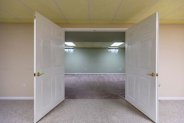 6843 Falcon Drive, Schererville, IN 46375
