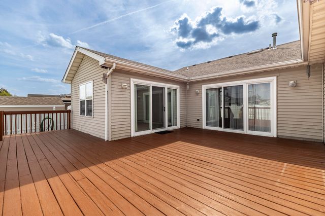 6843 Falcon Drive, Schererville, IN 46375