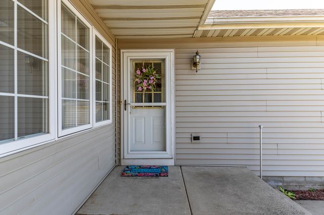 6843 Falcon Drive, Schererville, IN 46375