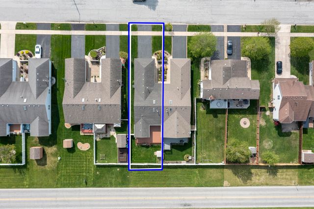 6843 Falcon Drive, Schererville, IN 46375